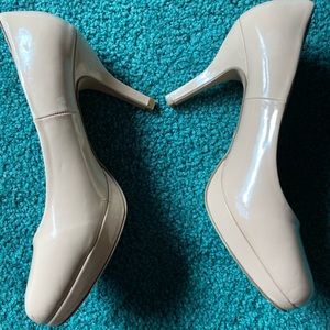 Madden Girl patton pumps